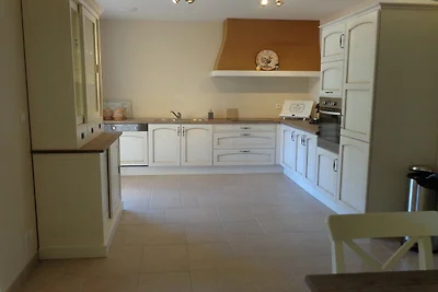 Villa in Le Plan-de-la-Tour met groen...