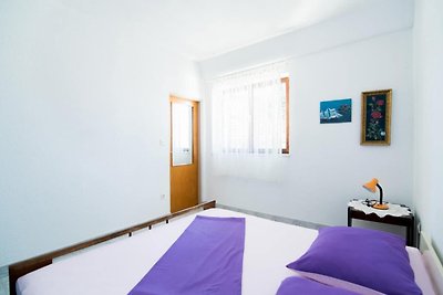 Apartments Veve - One Bedroom Apartment with ...