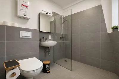 Zum Rheinberg – City Studio