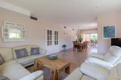 Prächtige Villa mit privatem Pool