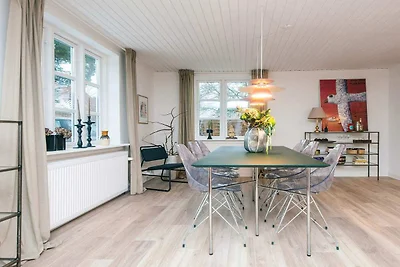 Naturerlebnis: Zugang zu Wald und See