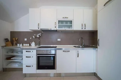 Villa Anita - Five Bedroom Villa with Swimmin...