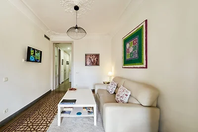 Moderne Villa in Eixample in Küstennähe