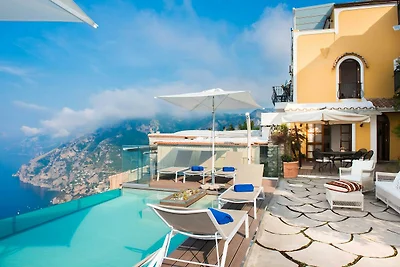 Ruhige Nocelle Villa mit Pool