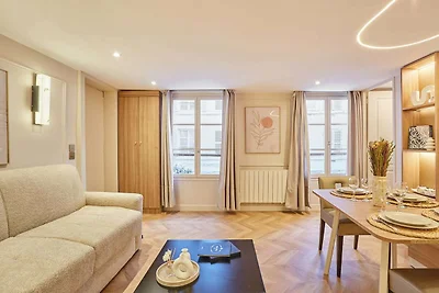 Neue Wohnung im Herzen von Paris für 4...