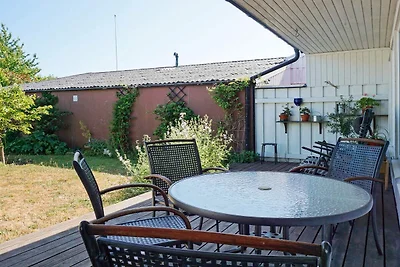 5 persone case ad VISBY-By Traum