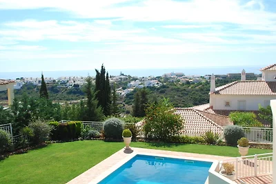 Luxuriöse Villa mit privatem Pool