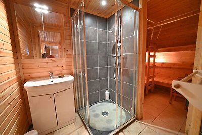 Gemütliches freistehendes Chalet mit Sauna in...