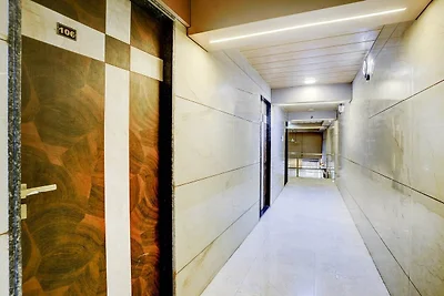 Super Hotel O Ambedkar Chowk Ulhasnagar