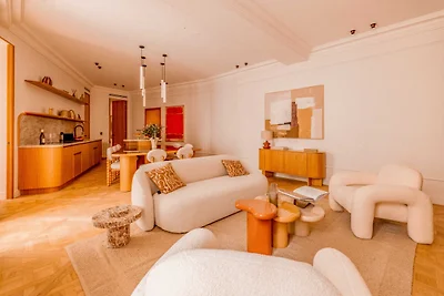 Luxe A/C Apt - 6P/3BDR - Arc de Triomphe