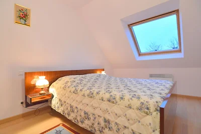 Smaakvol vakantiehuis in Plouvara met tuin