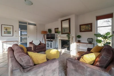 Makkum-Villa mit Whirlpool für 6 Personen
