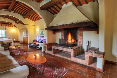 Villa con piscina e campo da tennis