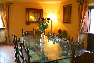 Villa in Vicchio mit Tennisplatz