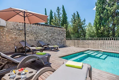Landelijke Mallorcaanse landvilla met zwembad