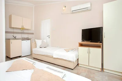 Perfect Budva Stay Near the Sea & Aqua Park -...
