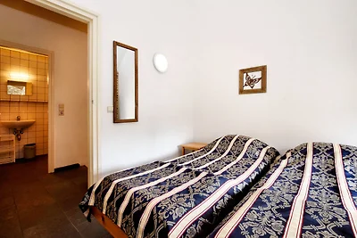 Mooi appartement in monumentale carré-boerder...