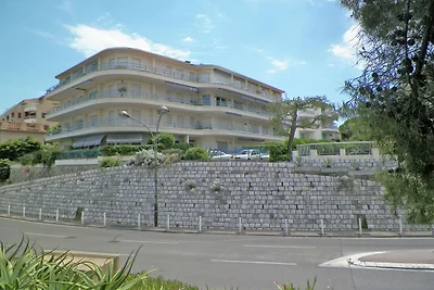 Modernes Appartement in Antibes mit eigener...