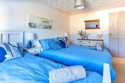Vakantiehuis met 3 slaapkamers in Mynytho, Ge...