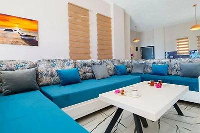 Villa in Kalkan mit Schwimmbecken