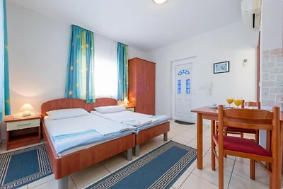 Villa Borna Apartments - Deluxe Two Bedroom A...