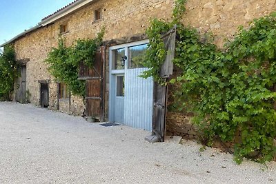 Geräumiges Ferienhaus in Limousin mit eigenem...