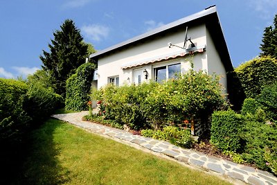 Cozy Holiday Home in Boevange-Clervaux with...