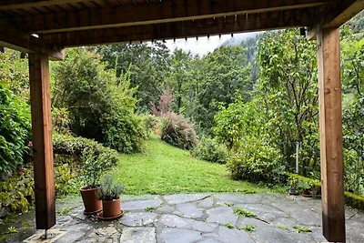 Chalet in den Alpen mit Garten und Terrasse