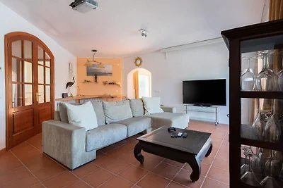 Luxe villa in Vilacolum met privézwembad