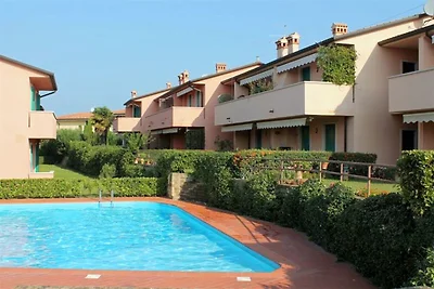 Schönes Appartement mit Garten und Kamin