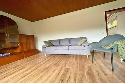 Ferienhaus in Birresborn mit Balkon