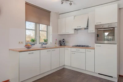 Stattliche, luxuriöse Villa mit 2 Bädern, 2 k...