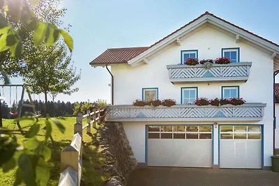Hübsches Bauernhaus im Allgäu mit Alpenblick