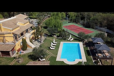 Spaziosa villa a Corfù con piscina privata