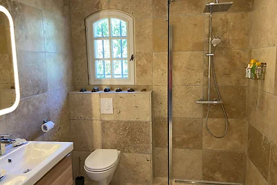 Freistehende Villa mit privatem Pool und...