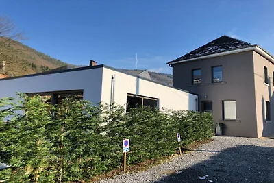 Villa in Coo mit Innenpool, Sauna