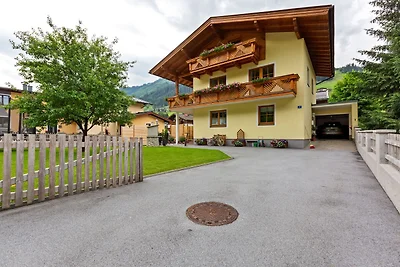 Geräumige Wohnung in Grossarl mit Garten