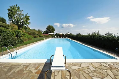 Landgut in Monte Serra mit Pool & Olivenblick