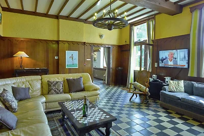 Spaziosa casa vacanze con giardino privato