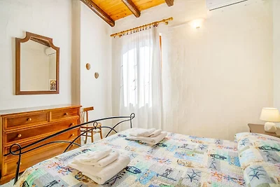 Bellissima villa con giardino arredato