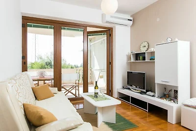 Apartment Penetra - Two Bedroom Apartment wit...