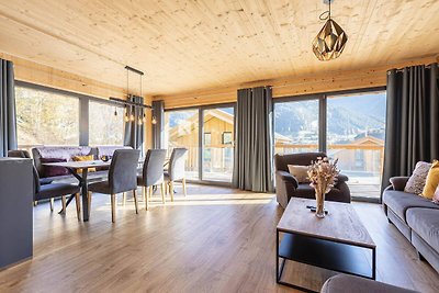 Chalet am Skilift mit Balkon und Sauna