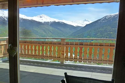 Chalet in Hיrיmence mit Terrasse