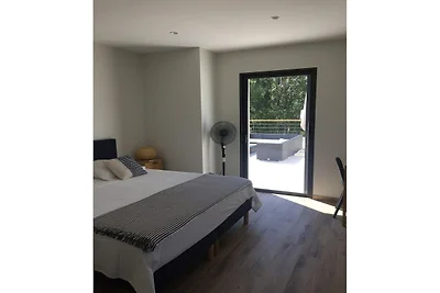 Prachtig herenhuis voor 6 personen in Barjac