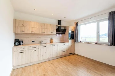 Moderne Ferienwohnung mit großzügigem Balkon