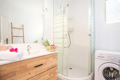 Villa in Robert Bay mit Pool und Whirlpool