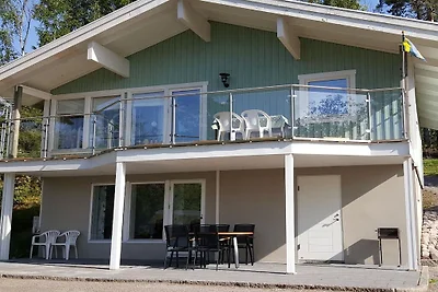 Prachtig vakantiehuis aan het meer met boot.