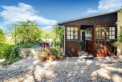 Charmantes Ferienhaus mit Gemeinschaftspool