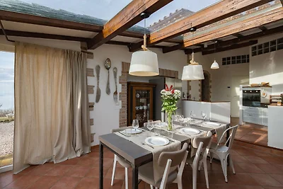 Villa di provincia a Magione con piscina...