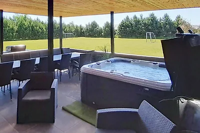 14 persoons vakantie huis in Væggerløse-By...
